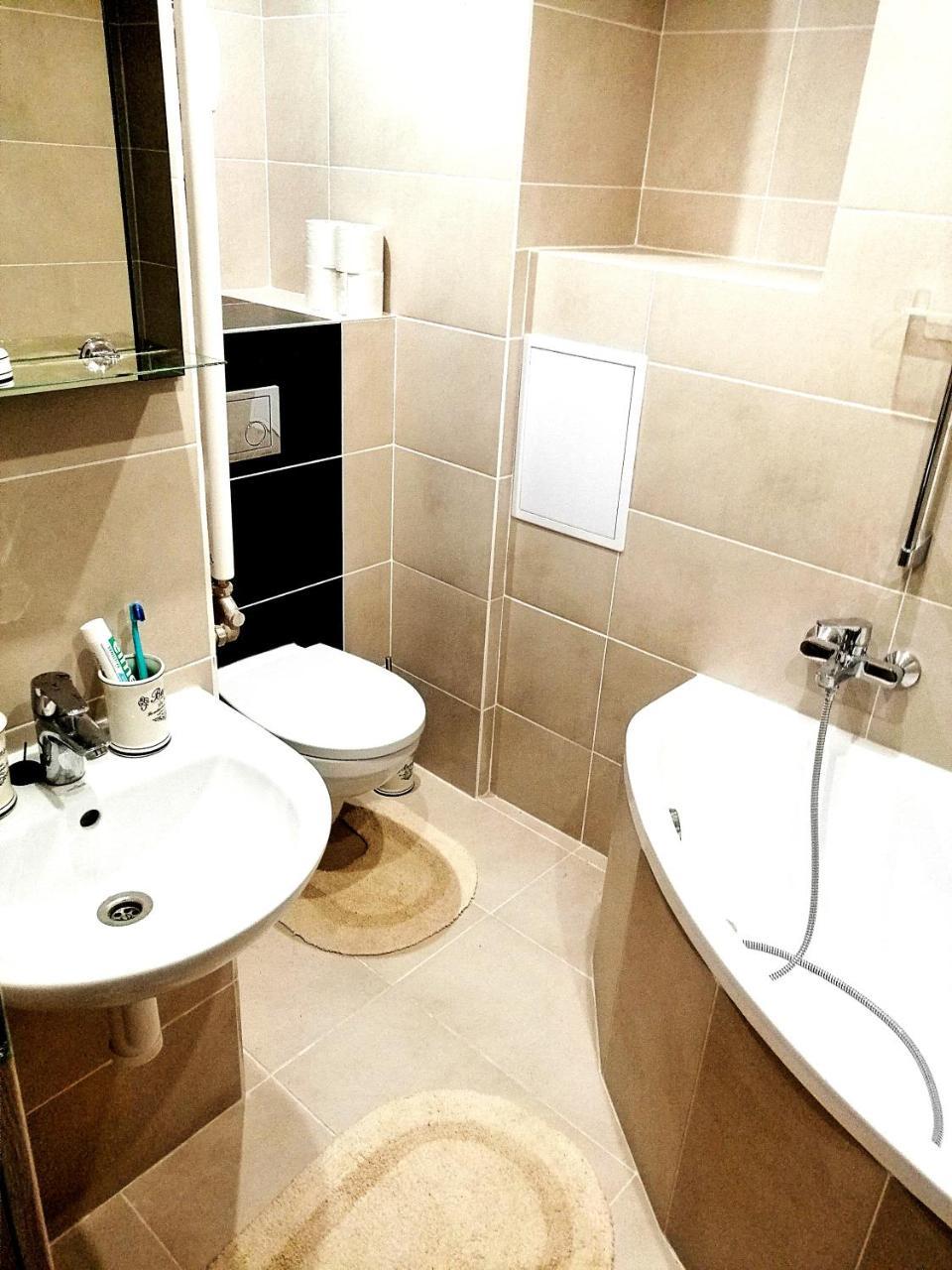 Entrez Apartment 1 Kosice Luaran gambar